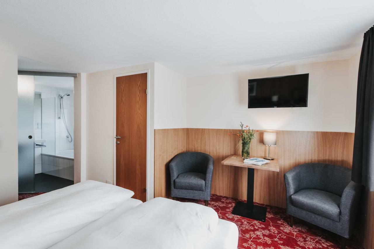 Hotel Adler Warth  Eksteriør billede